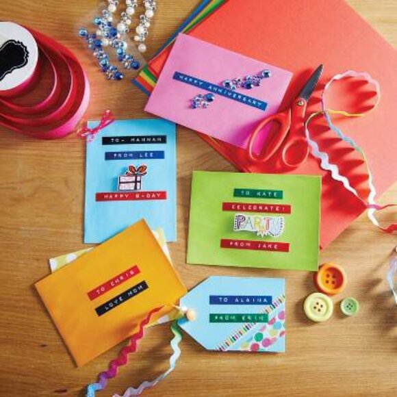 DYMO Organizer Express Pro Embossed Label Maker - Picture 4 of 4